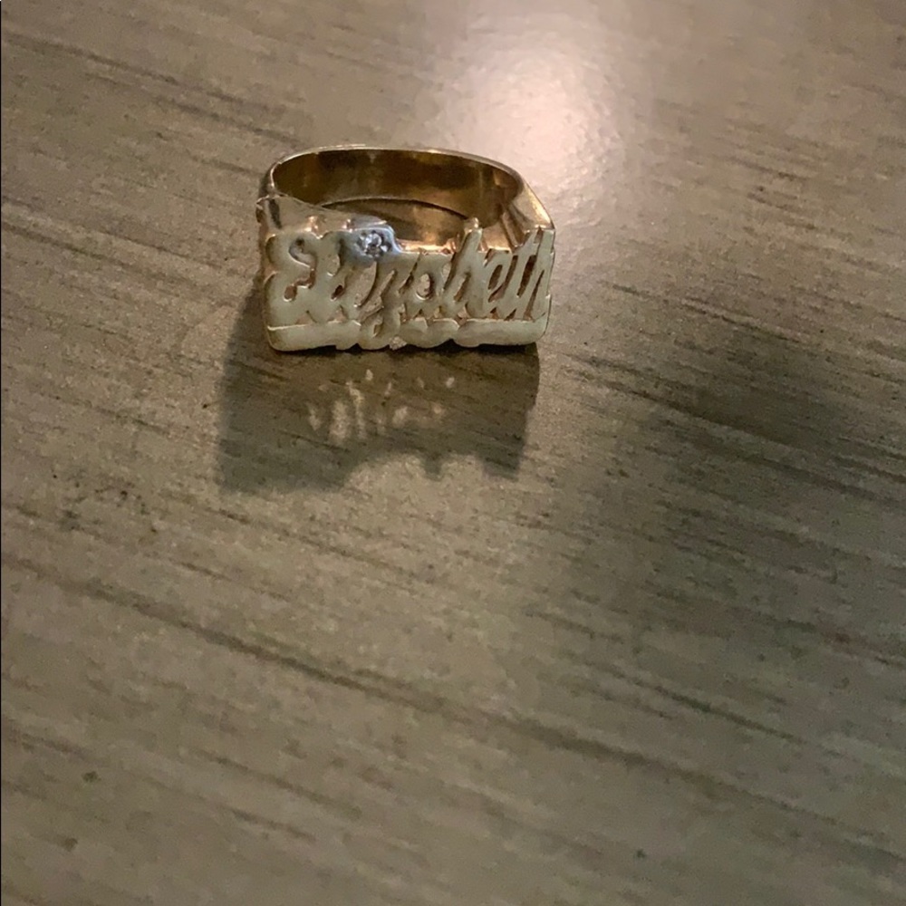 ELIZABETH ring. Custom. Size 8 10k gold